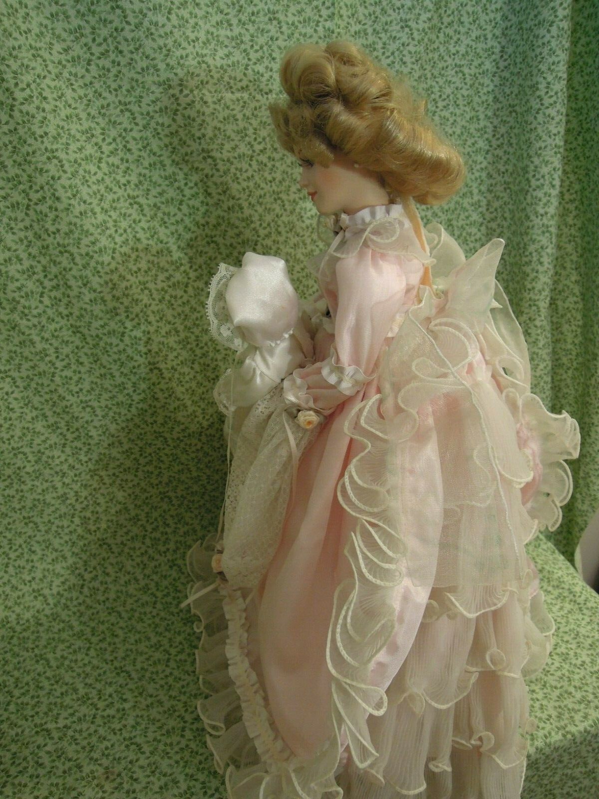 ba41 Kingstate the Dollcrafter porcelain doll "LINDSAY" 22" tall with