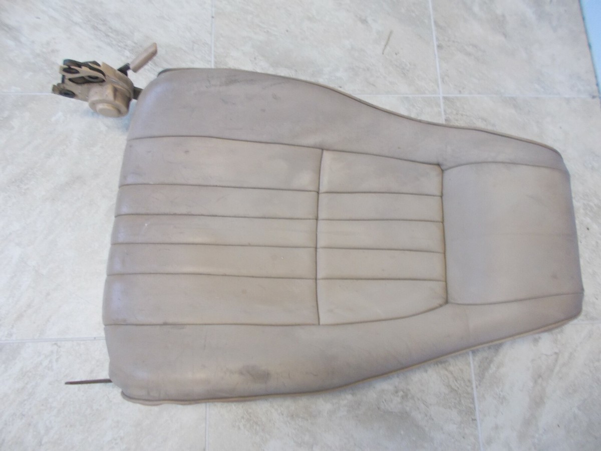 ぽんぽん様 Datsun 280ZX Bucket Seat Back Assembly Passenger Side Tan 79
