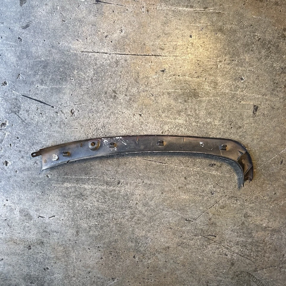 1995-1999 MITSUBISHI ECLIPSE LEFT DRIVER SIDE TRIM COVER MOLDING OEM - Image 3 of 4