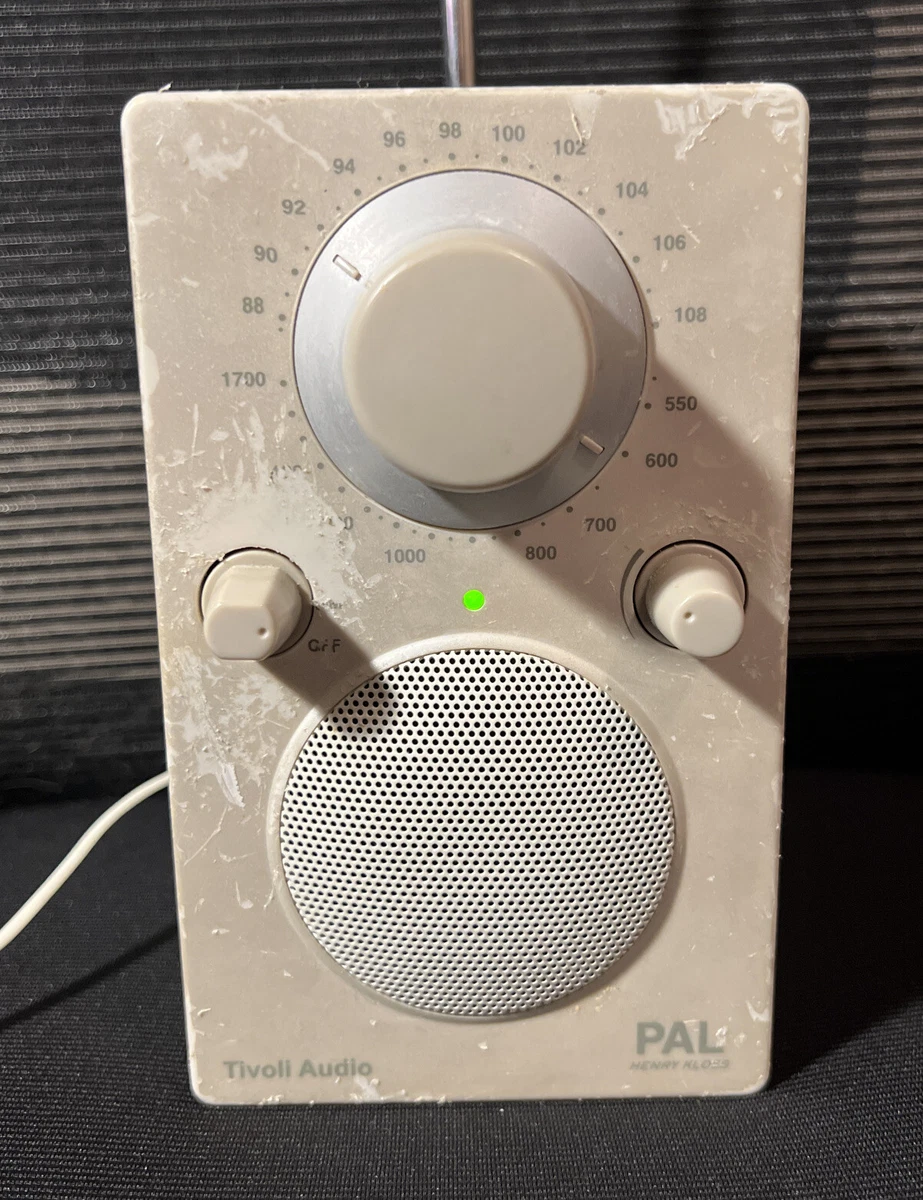 TIVOLI Audio iPAL Henry Kloss Portable AM/FM RADIO
