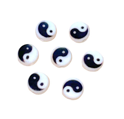 500pcs Yin Yang Beads Black White 7mm Flat Round Coin Disc Acrylic Crafts Arts