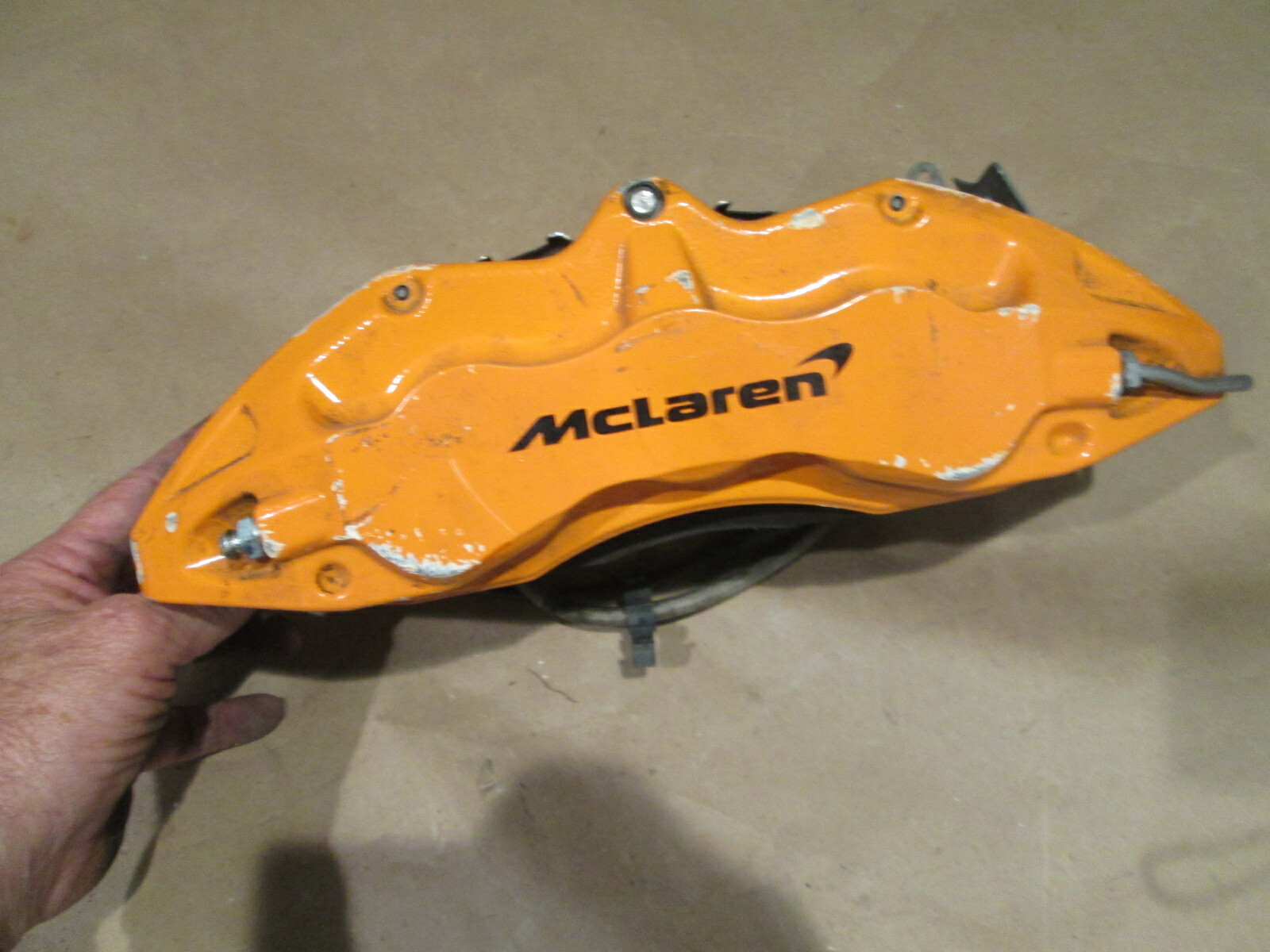 McLaren 570S - LH Front Brake Caliper With Pads / CCM - P/N 11C0063CP