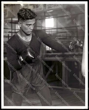 Young Baby Manuel Boxing 8" x 10" Original Vintage Photograph B625