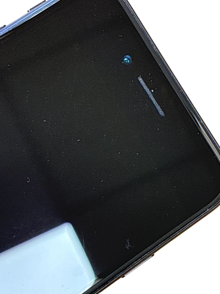 Apple iPhone SE 2nd Gen Black 64GB Smartphone - Image 4 of 4