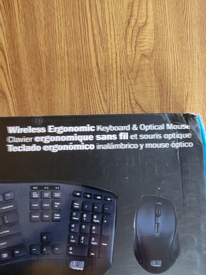 Adesso WKB-1600CB Wireless Ergonomic Keyboard & Mouse Combo, Split Design 24GHz - Image 2 of 4