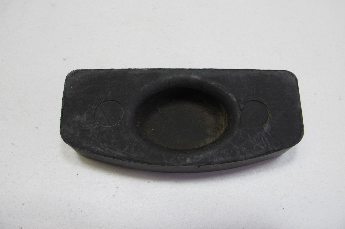 Mercedes OEM FRont Bumper Mounting 1078850020 fit W107 1971-2010  