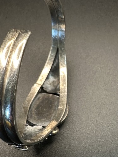 Vintage Navajo Silver mother of pearl Bracelet 22g - Picture 12 of 18
