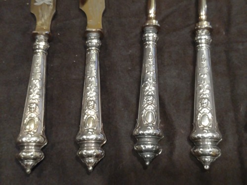 Antique French Fish Serving Set with Sterling Silver Hallmarked Handles - Picture 7 of 11