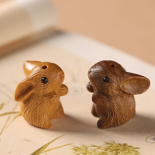 Green Sandalwood Cute Rabbit Keychain Jewelry Men Women Bunny Keyring - 第 12/12 張圖片