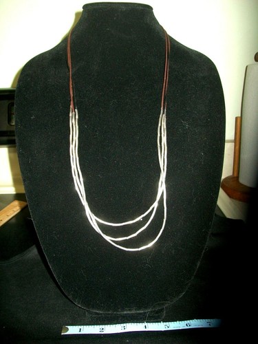 Genuine Native American Liquid Silver Oblong Bead & Leather Cord Necklace Signed - Picture 2 of 7