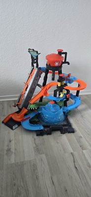 Hotwheels GATOR Carwash Ultimate  Autobahn 