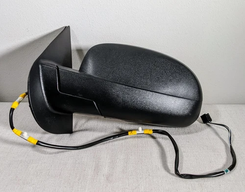 GM900 Powered Left Side Mirror  Driver Side 2007-2014 GM Truck / SUV  20843116 