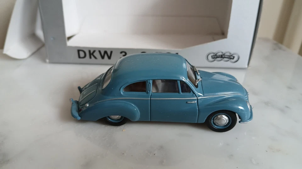 SCHUCO   - DKW 3 = 6  F91  -  Boîte vitrine et surboîte carton - superbe - Photo 2/4