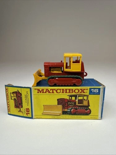 Lesney Matchbox Case Tractor No.16 Red 1969 Green Tracks F Series Box