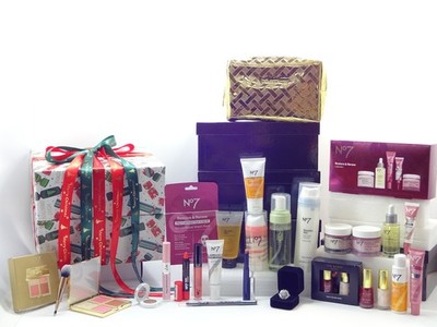 No7 Restore & Renew Blockbuster Best of Beauty Collection - Hautpflege & Make Up