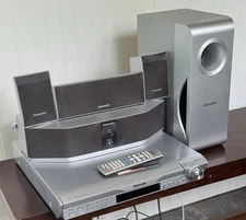 Panasonic SA-HT640 DVD Home Theater System 5-Disc Changer-Remote-Wireless