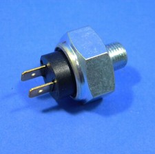 Stopplichtschalter Bremslichtschalter hydraulisch Barkas Framo Trabant Wartburg