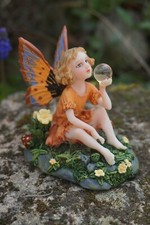 15556  FIGURINE  FEE  AVEC BOULE   ELFE  HEROIC FANTASY FAIRY FATA  PETIT PRIX