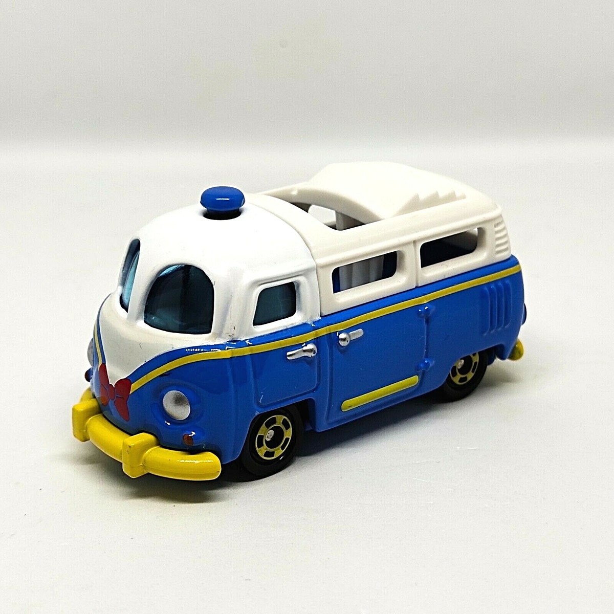 Disney Motors Takara Tomy Tomica Donald Duck MInibus Van Car