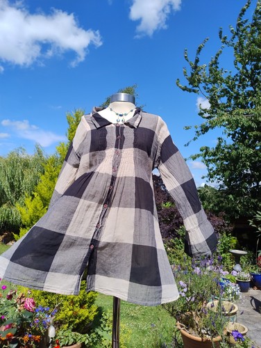 Masai Clothing Company Black & Beige Large Check Tunic Top (L) - Picture 3 of 10