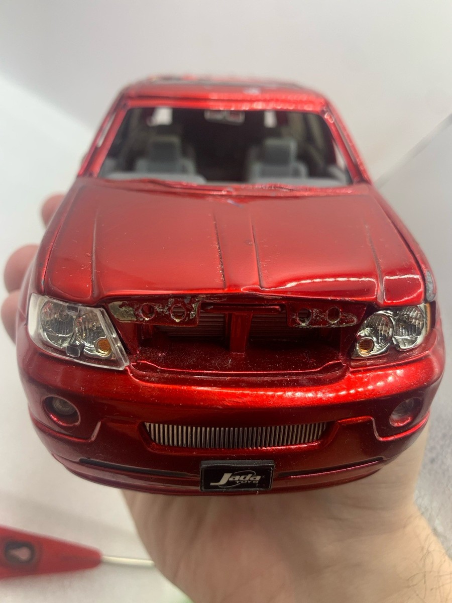 Jada Dub City 2003 Red Lincoln Navigator Diecast 1/24 Scale