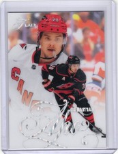2025-26 FLEER FLAIR SPECTRUM PARALLEL #18 HURRICANES - SEBASTIAN AHO 5/5