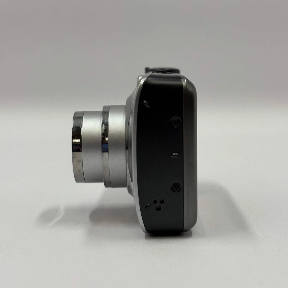 Canon PowerShot SD960 IS 12,1 MP Digital ELPH Foto 3 de 4