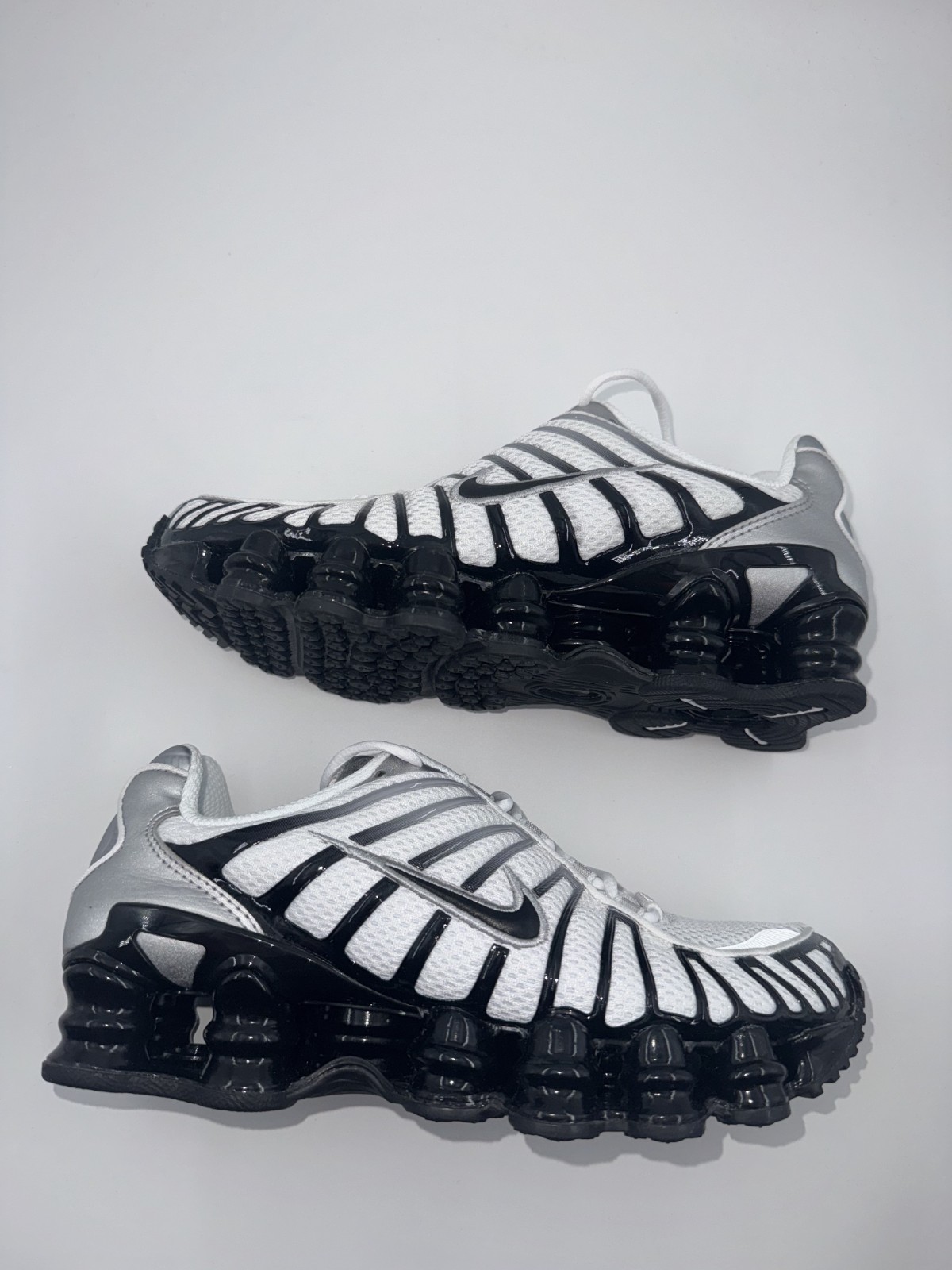 Nike Shox TL Running Shoe Black Metallic Silver HQ4049-001 Womens Pick Size