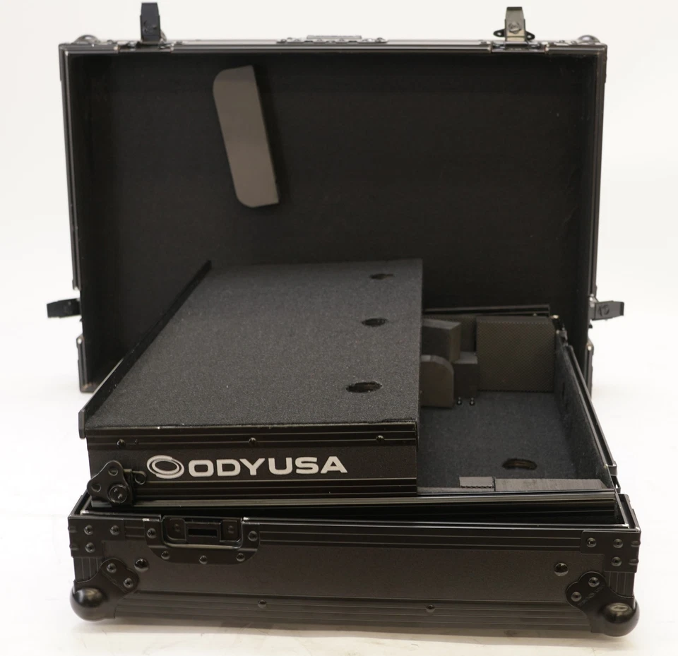 Odyssey Black Pioneer DDJ-800 Flight Case with Bottom 1U Rack Space and Glide Pl