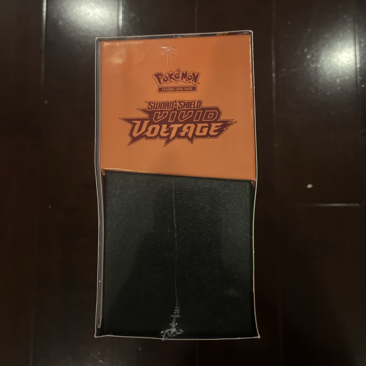 Pokémon TCG: Sword & Shield-Vivid Voltage Elite Trainer Box (133