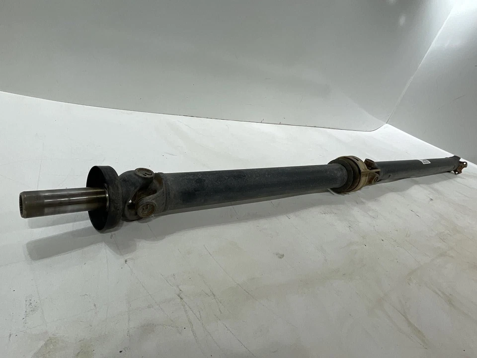 Se adapta a Toyota Tacoma 2016-2023 4x2 3,5 L doble cabina eje de transmisión trasero caja de 5" OEM Foto 3 de 4