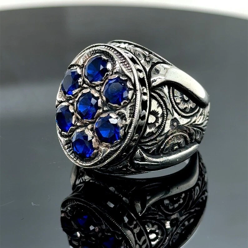 Anillo de piedra de zafiro grabado en plata para hombre, anillo hecho a mano turco Foto 2 de 4