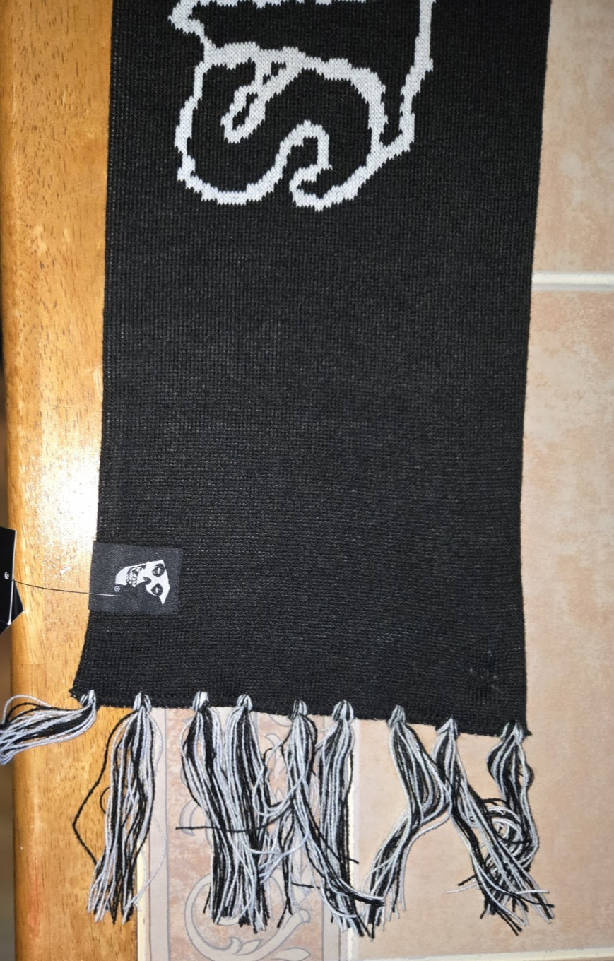 New With Tags Misfits Rare Famous Stars & Straps Bones Scarf Y2K image 6