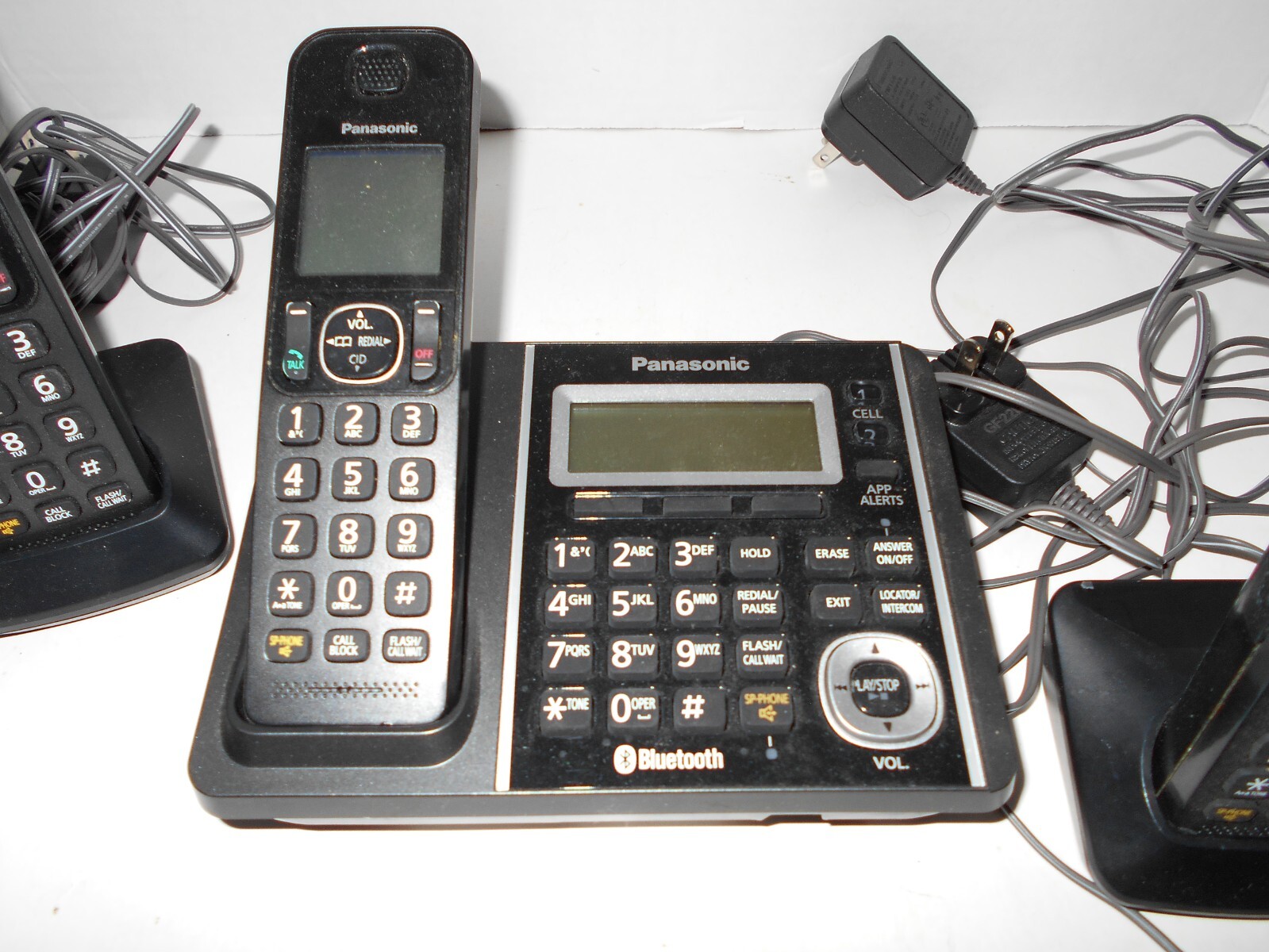 Panasonic KXTGF370 LinktoCell Cordless Phone Answer Machine 5