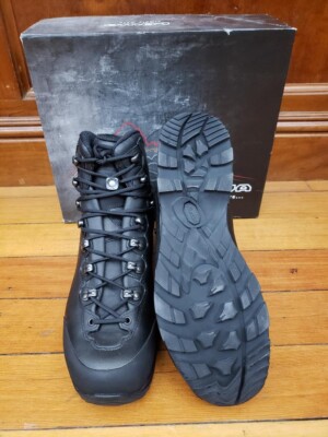 NEW - LOWA Camino TF GTX Mid (Style#2106400999) Color: Black Size: 11.5D