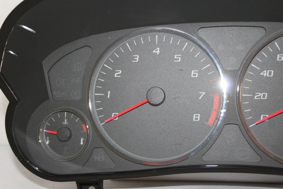 Cuadro de instrumentos velocímetro medidores 04 05 Cadillac CTS CRX 83.215 millas Foto 2 de 4