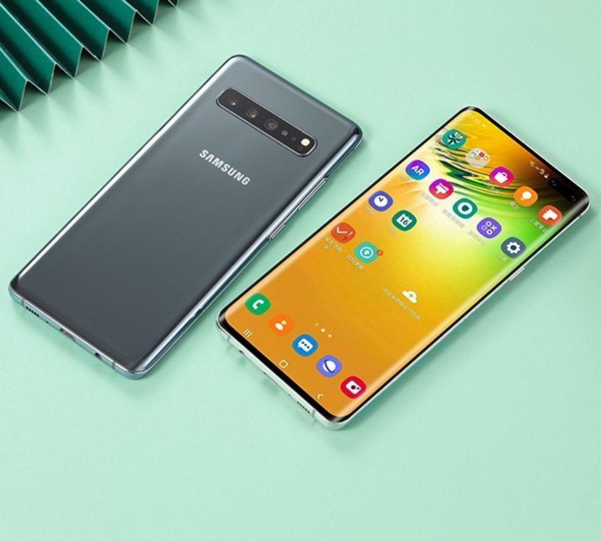Galaxy - Galaxy S10 5G(海外モデル)美品中古(DX) s-l1000.jpg