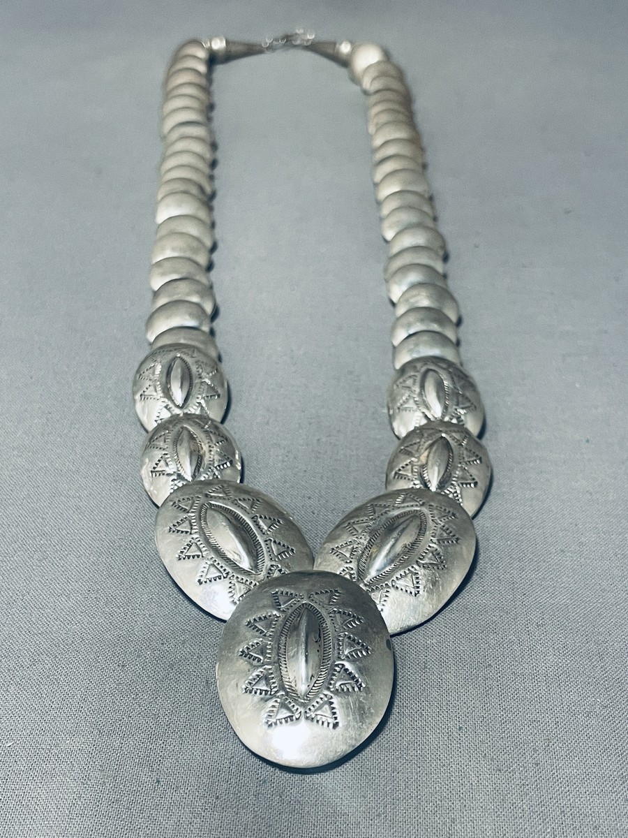 Fabulous Vintage Native American Navajo Handcarved Sterling Silver Pillows Necklace Fabulous Vintage Native American Navajo Handcarved Sterling Silver Pillows Necklace