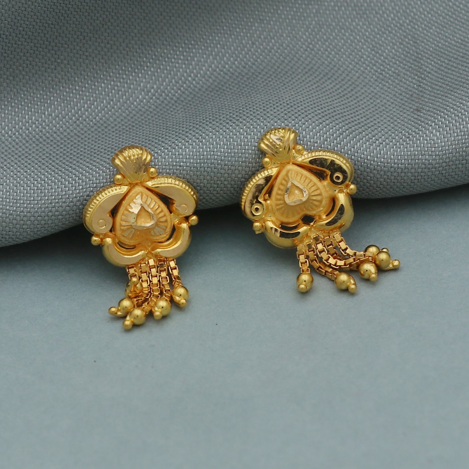 20K Yellow Gold Earrings , Indian Traditional Earring Handmade Jewelry  K3214