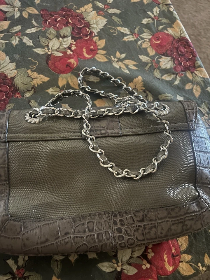 Judith Ripka grey Leather Large Hobo Shoulder Bag ZipTop Turn Lock Pocket - Image 3 of 4