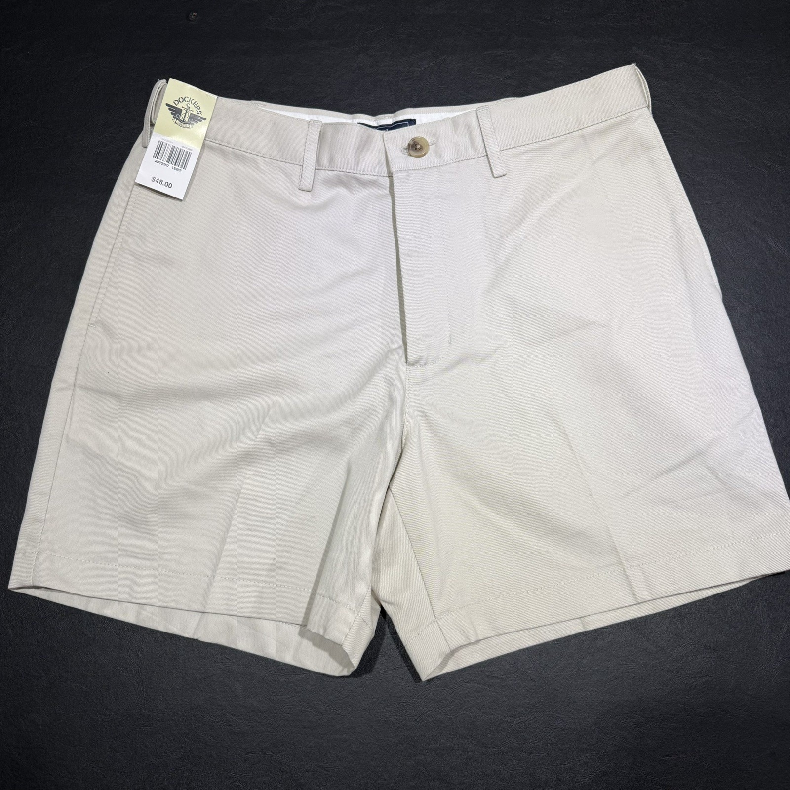 NEW Dockers Chino Shorts Men's Size 34 Khaki Outdoors Casual Beach