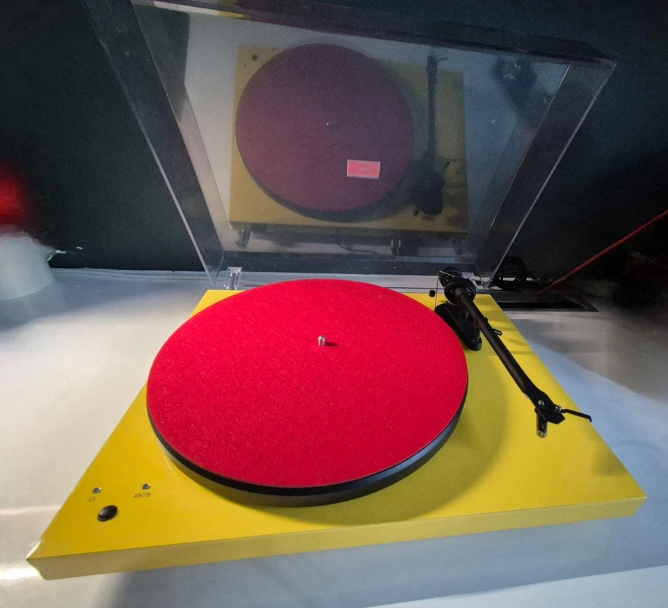 Pro-Ject Debut  Recordmaster Yellow RRP £599 With Manual - Image 2 of 4