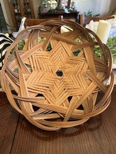 LARGE VTG WOVEN BAMBOO BASKET 14.5 INCH BASKET WITH STAR PATTERN