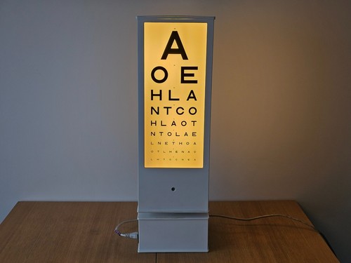 Prueba de visión de cuatro lados Keeler Snellen paneles iluminados tabla de prueba ocular - Imagen 3 de 7