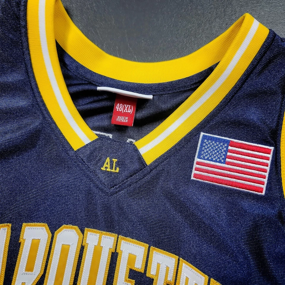 100% Authentic Dwyane Wade Mitchell & Ness 02 03 Marquette Jersey Size 48 XL - Image 4 of 4