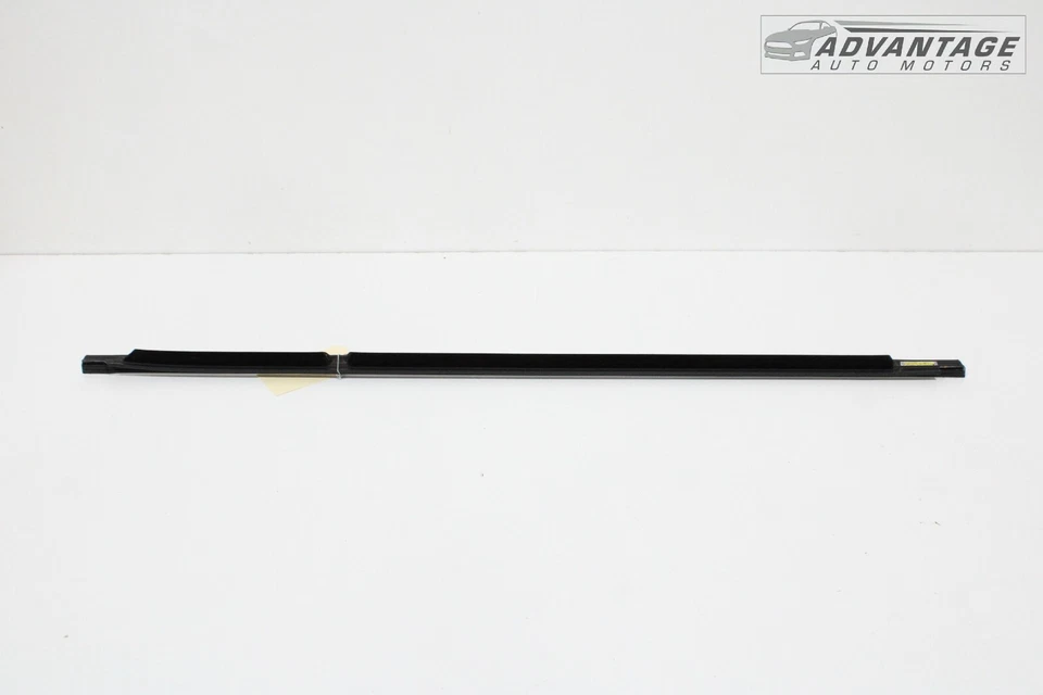 2017-2019 VOLKSWAGEN GOLF ALLTRACK REAR LEFT SIDE DOOR WINDOW BELT MOLDING OEM - Image 2 of 4