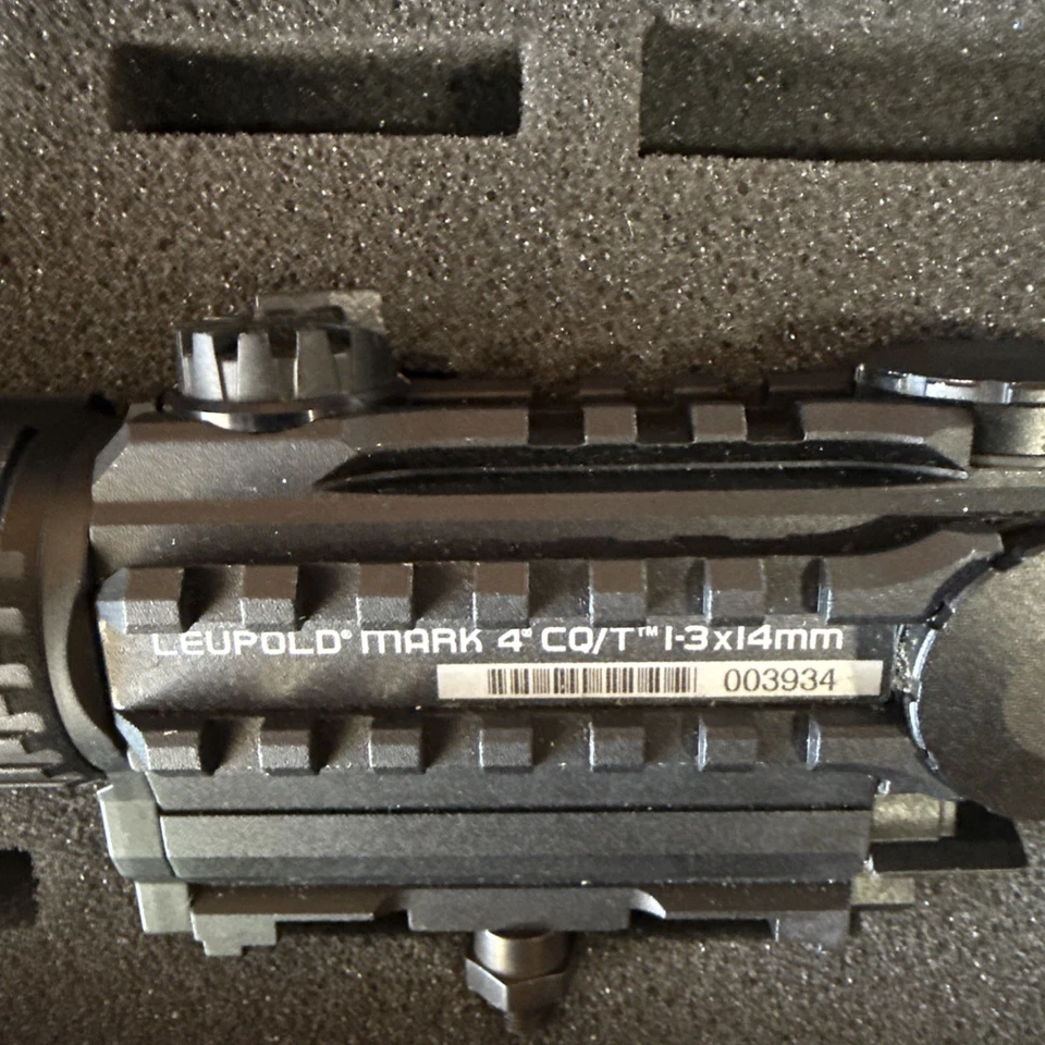 Punto Iluminado Leupold CQ/T Mark 4 1-3x14mm con Montaje y Caja 52155 Ámbar Foto 2 de 4