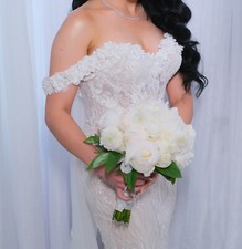 Enzoani Odette Wedding Dress  Free Long Veil