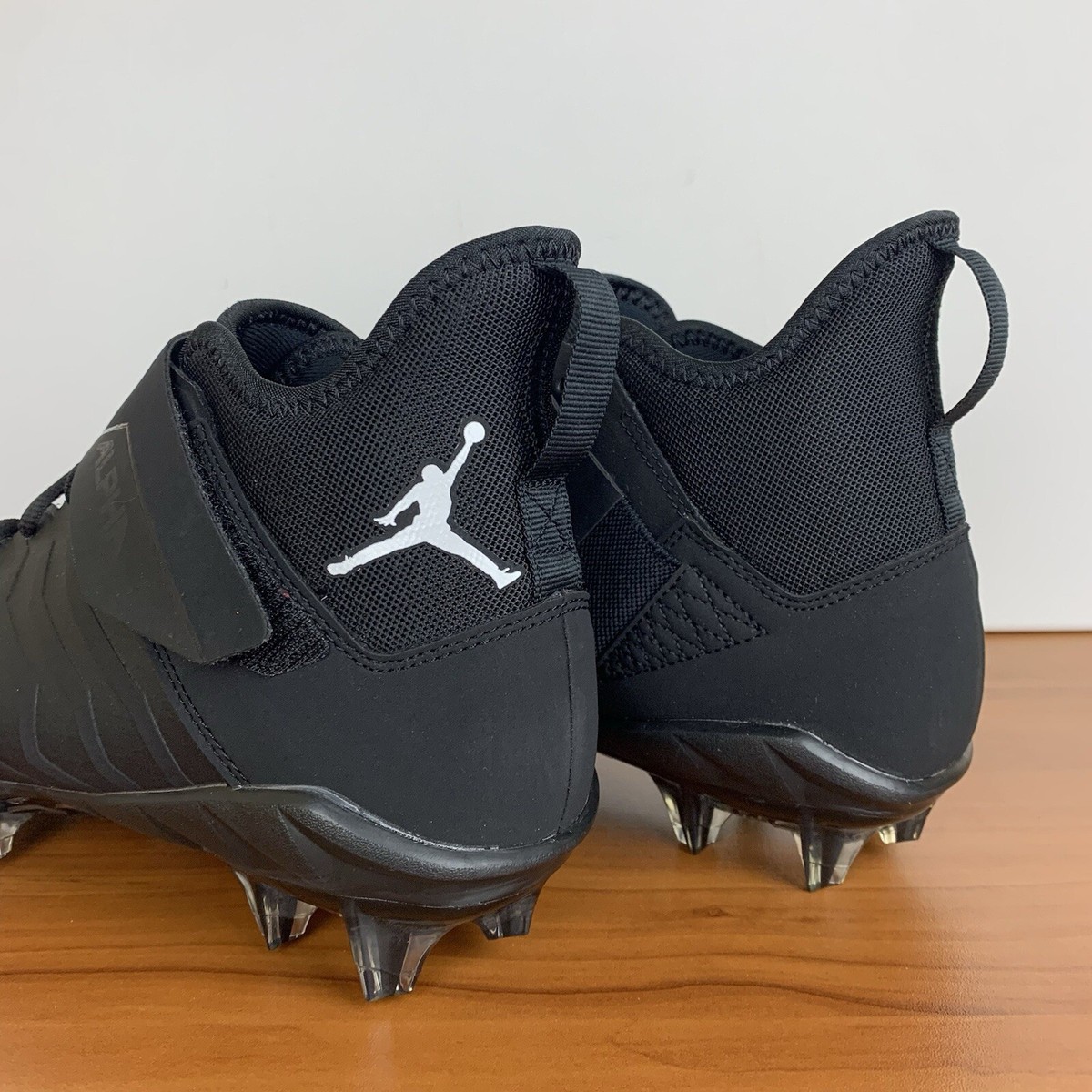 Nike Jordan Alpha Menace Pro 2 Mid Football Cleats Black  display picture 3