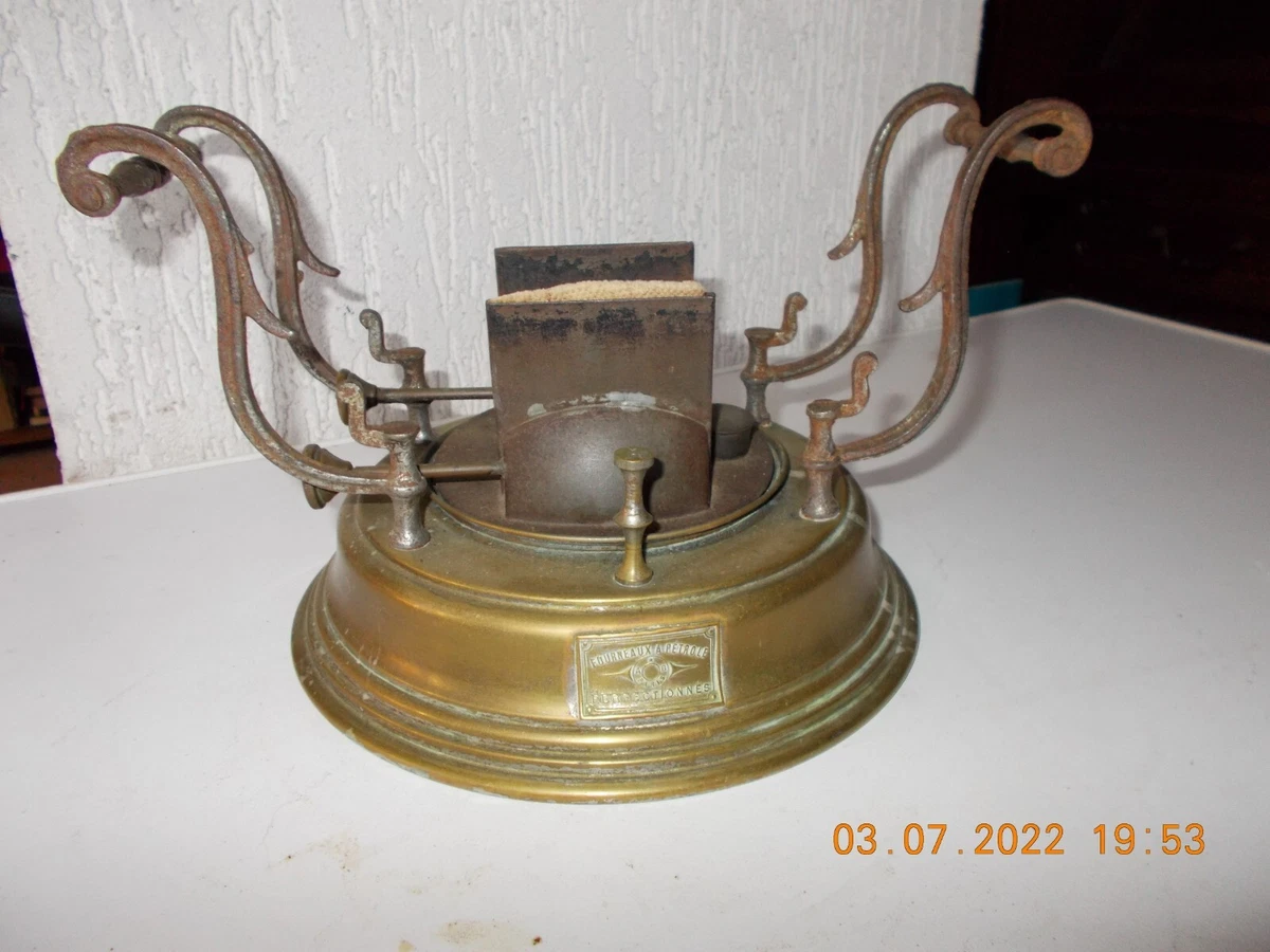 Lot De 2 Réchauds à Pétrole Anciens + 4 Pieds Fonte Émaillés - Pour Pièces